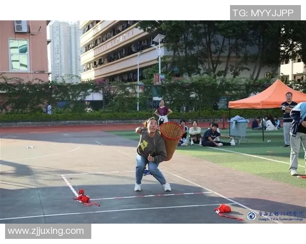 小球星足球梦:从青少年训练到职业赛场的成长之路